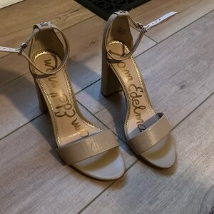 Sam Edelman nude heels